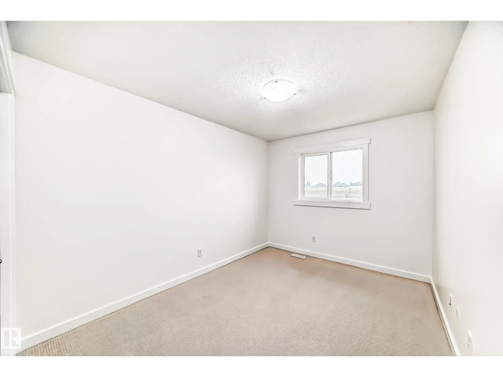 359 SIMMONDS WY