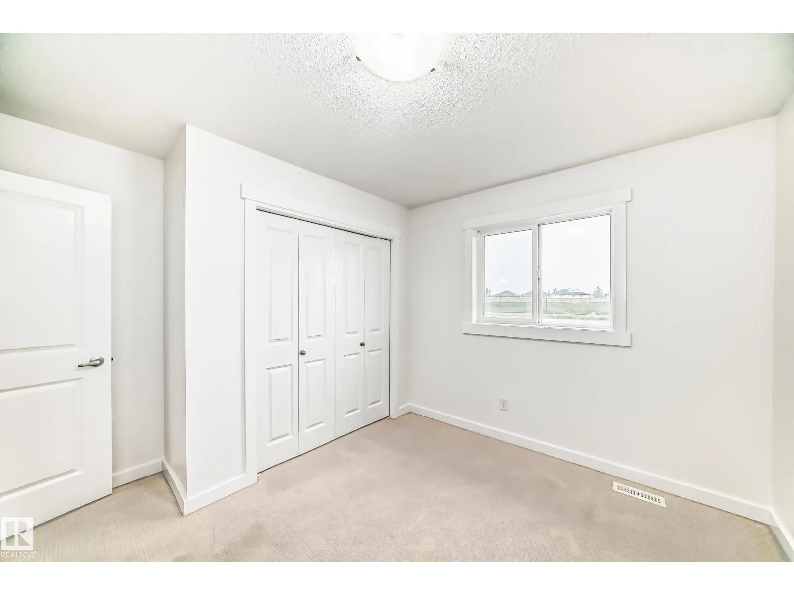 359 SIMMONDS WY