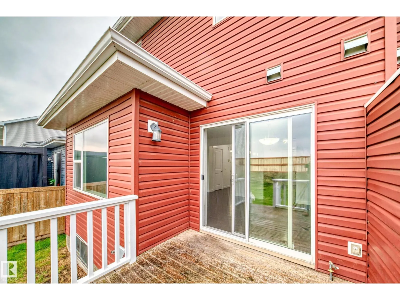 359 SIMMONDS WY