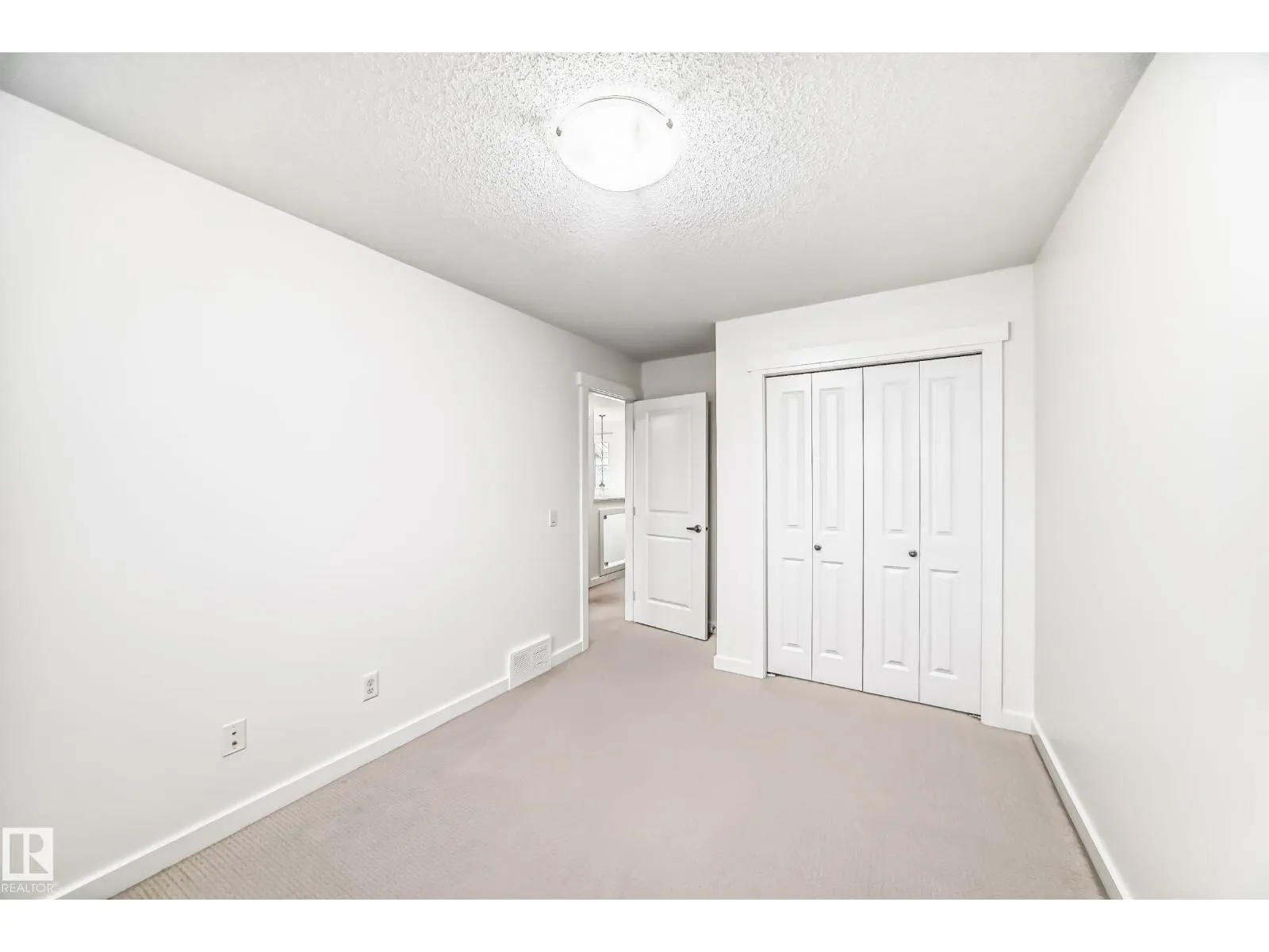 359 SIMMONDS WY