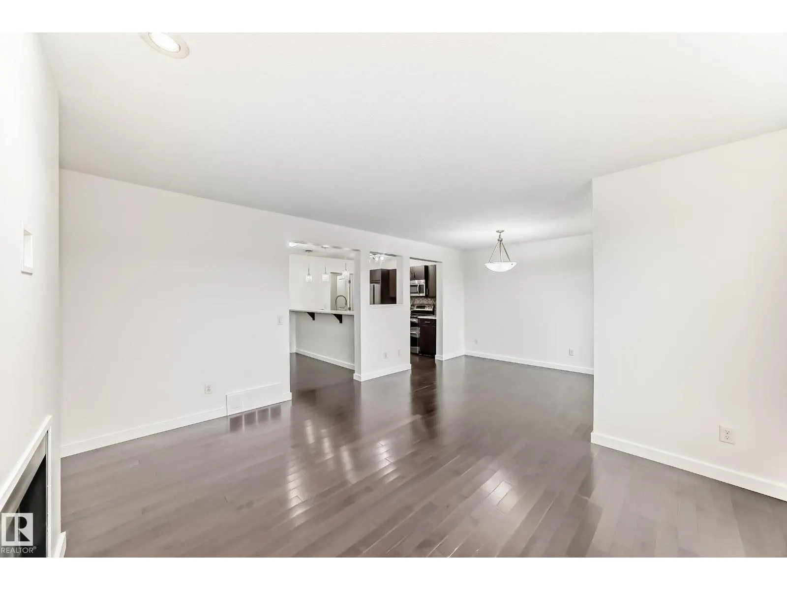 359 SIMMONDS WY
