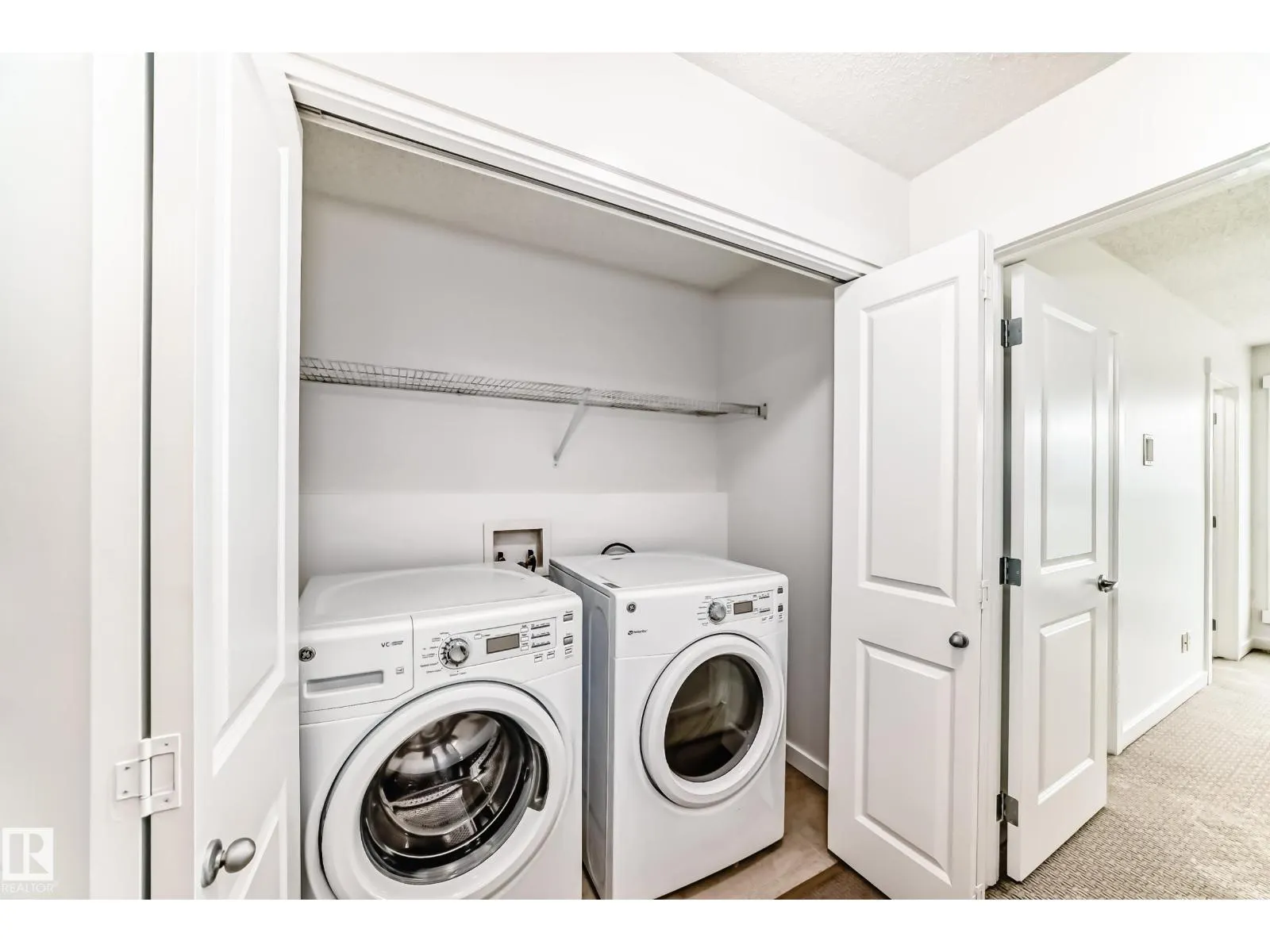 359 SIMMONDS WY