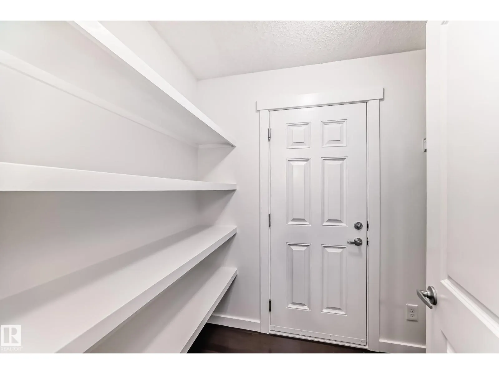 359 SIMMONDS WY