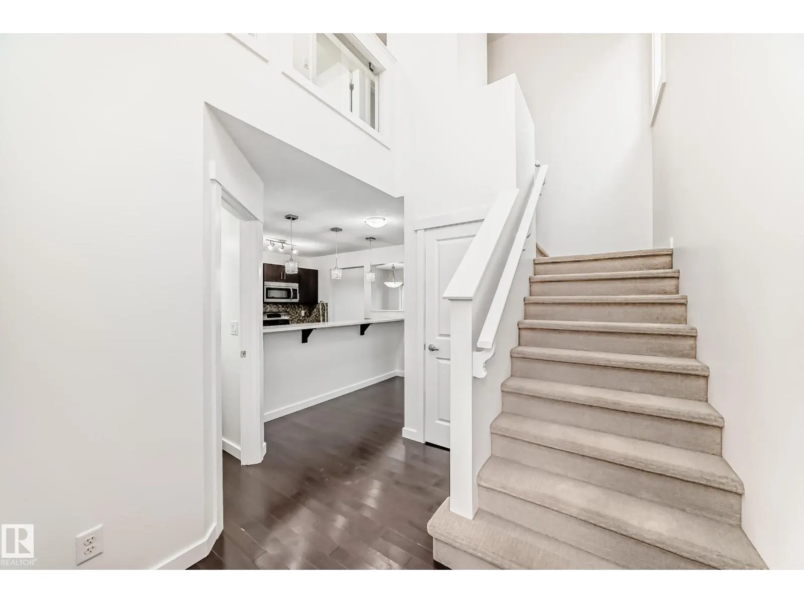 359 SIMMONDS WY