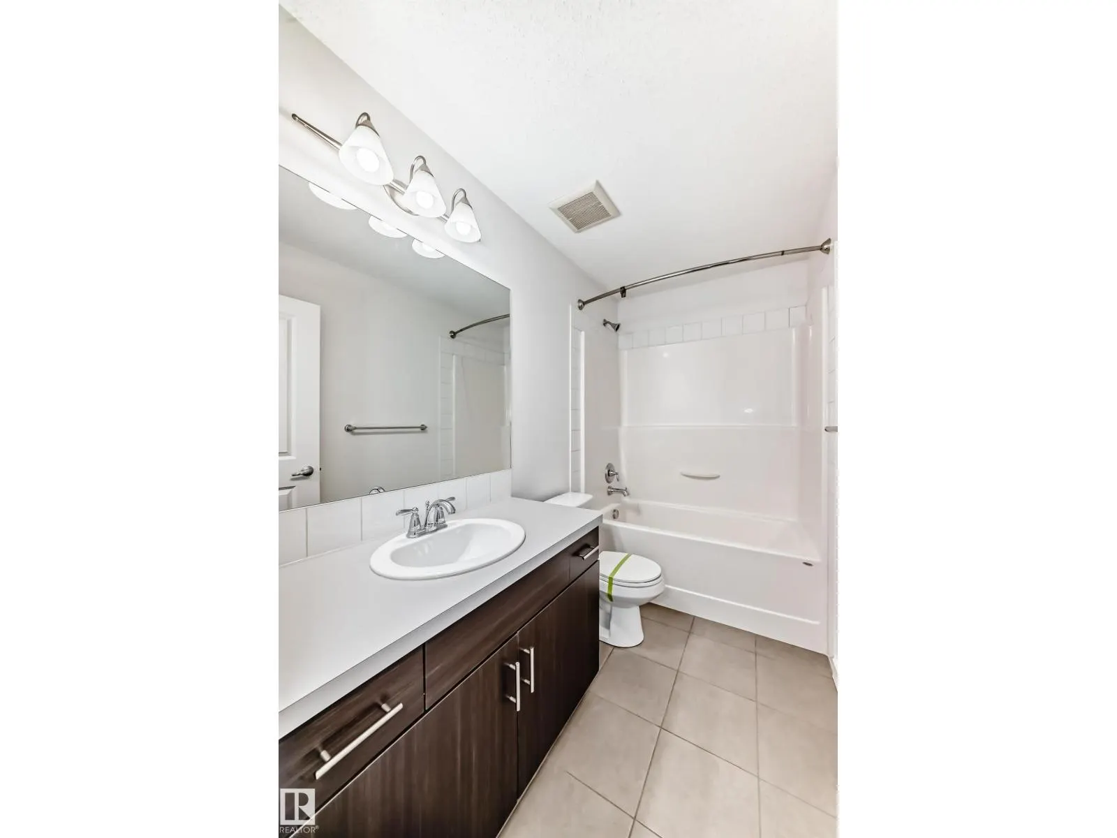 359 SIMMONDS WY