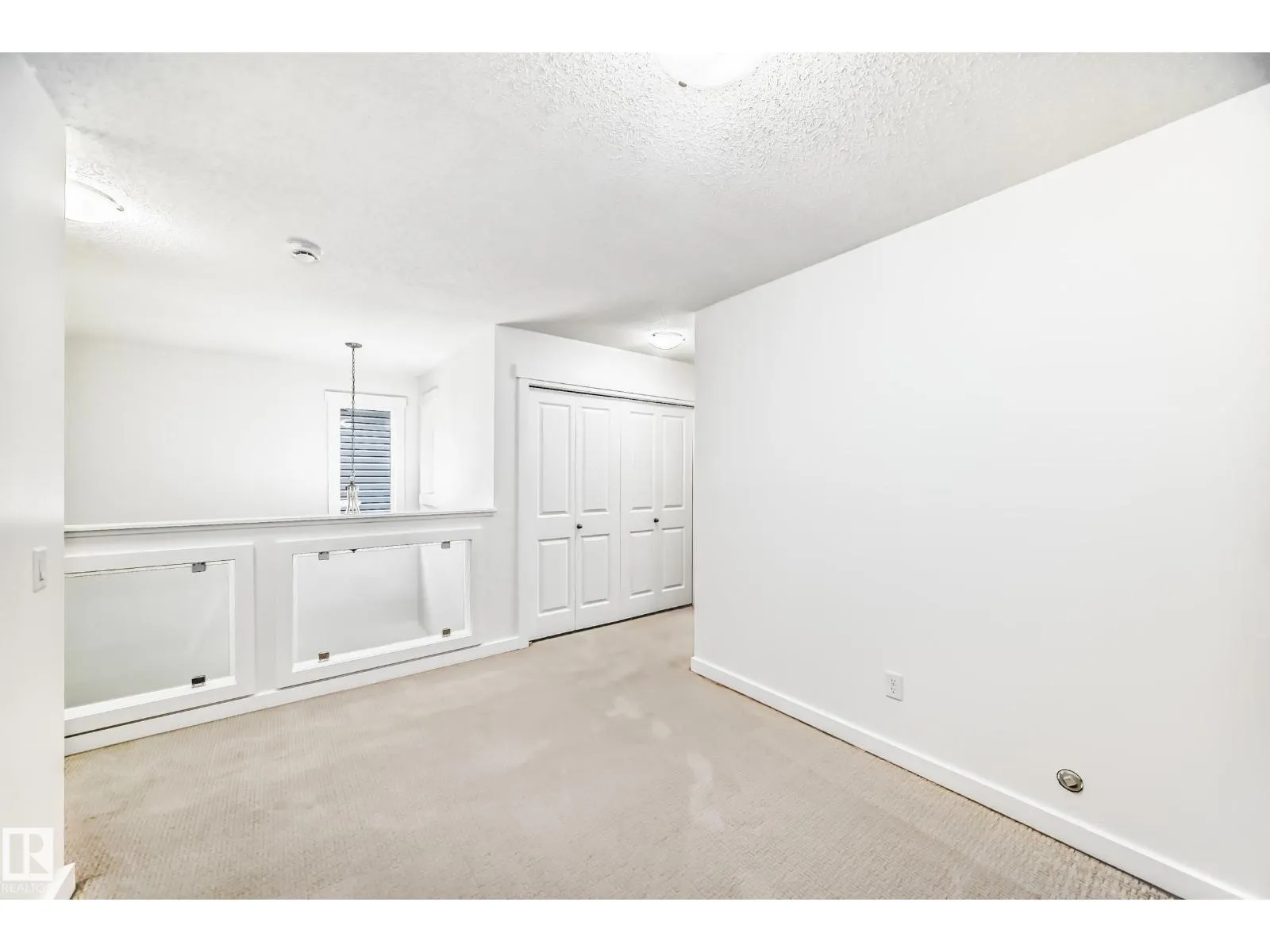 359 SIMMONDS WY