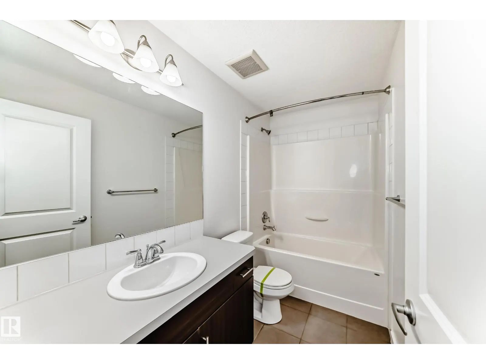 359 SIMMONDS WY
