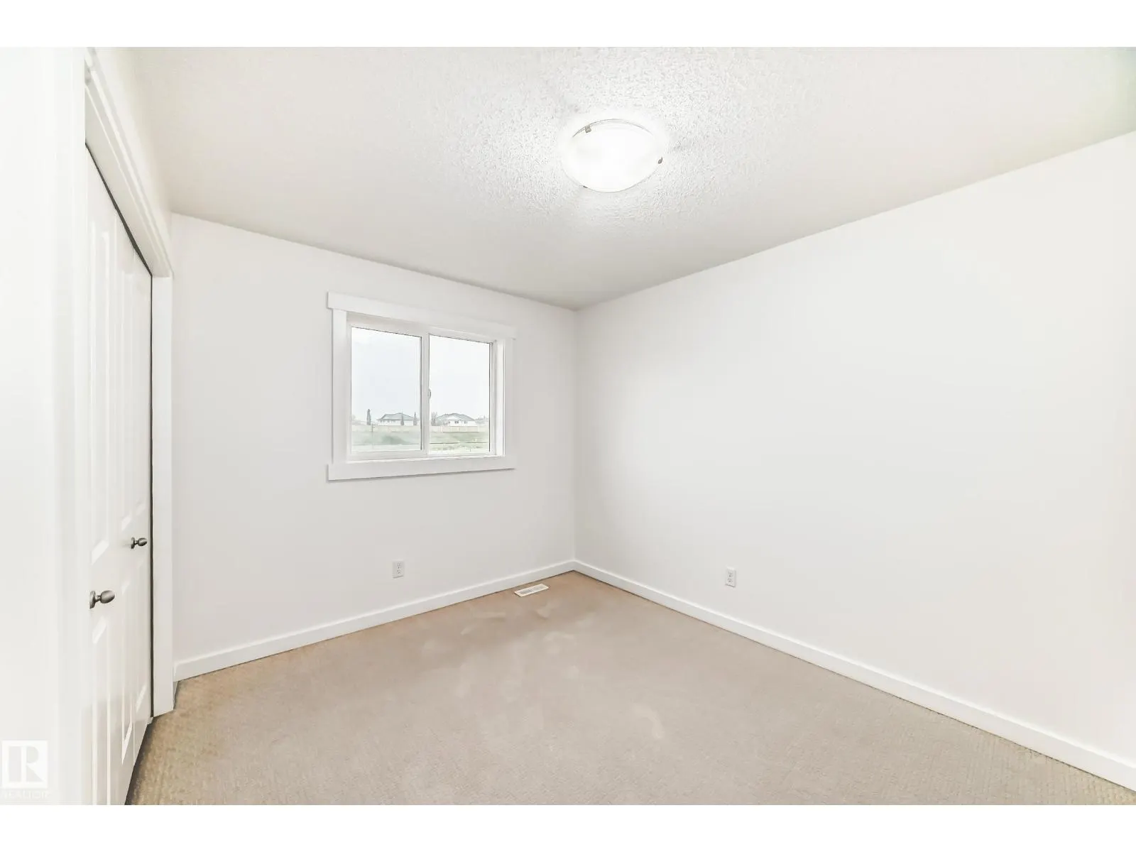 359 SIMMONDS WY