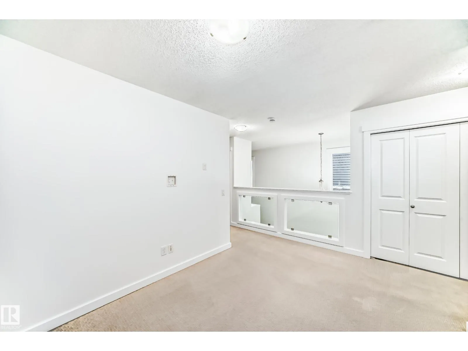 359 SIMMONDS WY