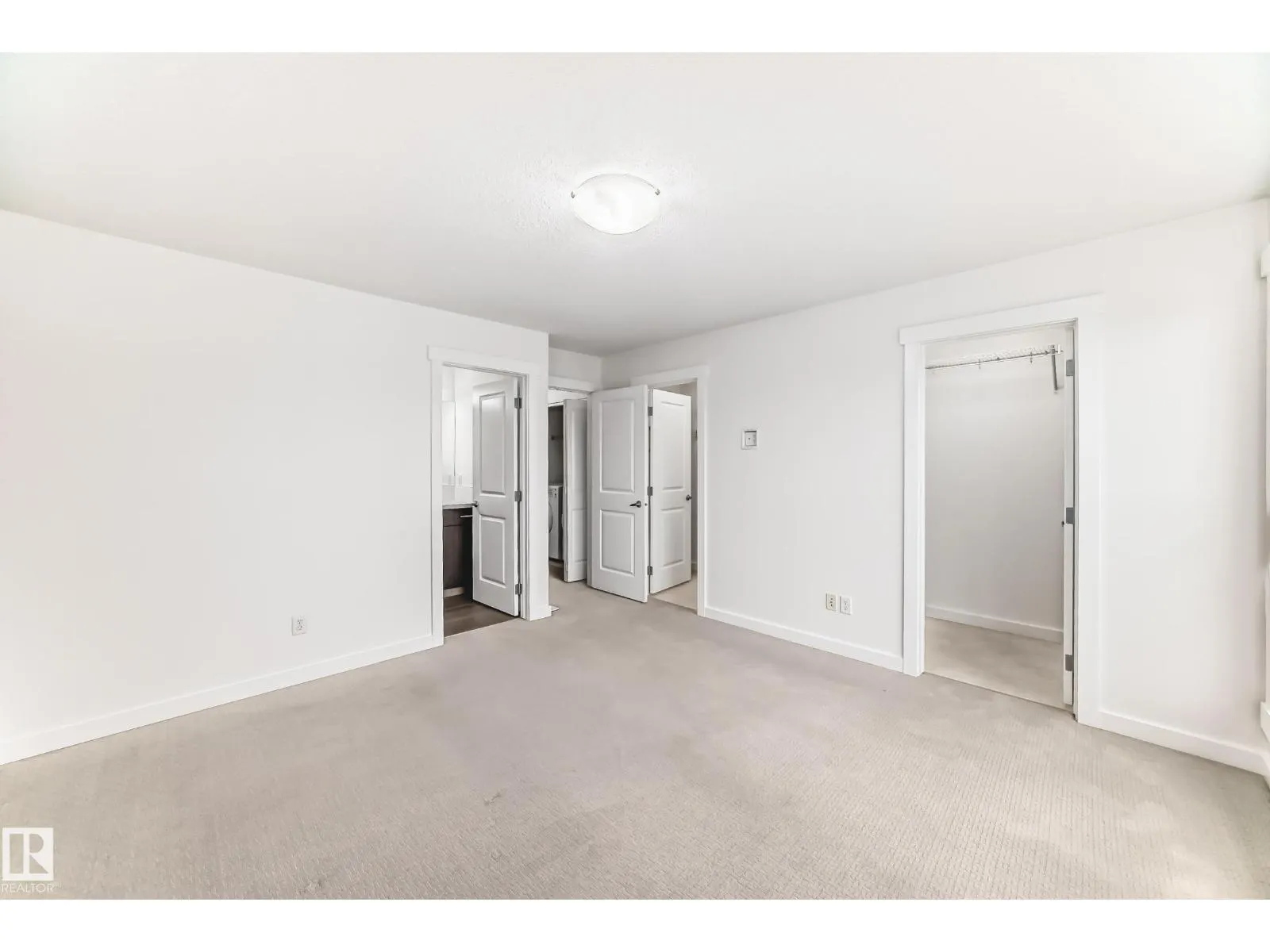 359 SIMMONDS WY
