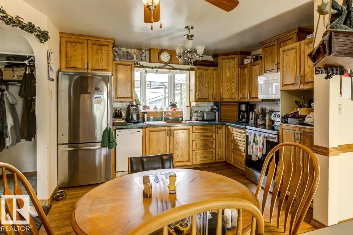 #70 54569 RGE ROAD 215