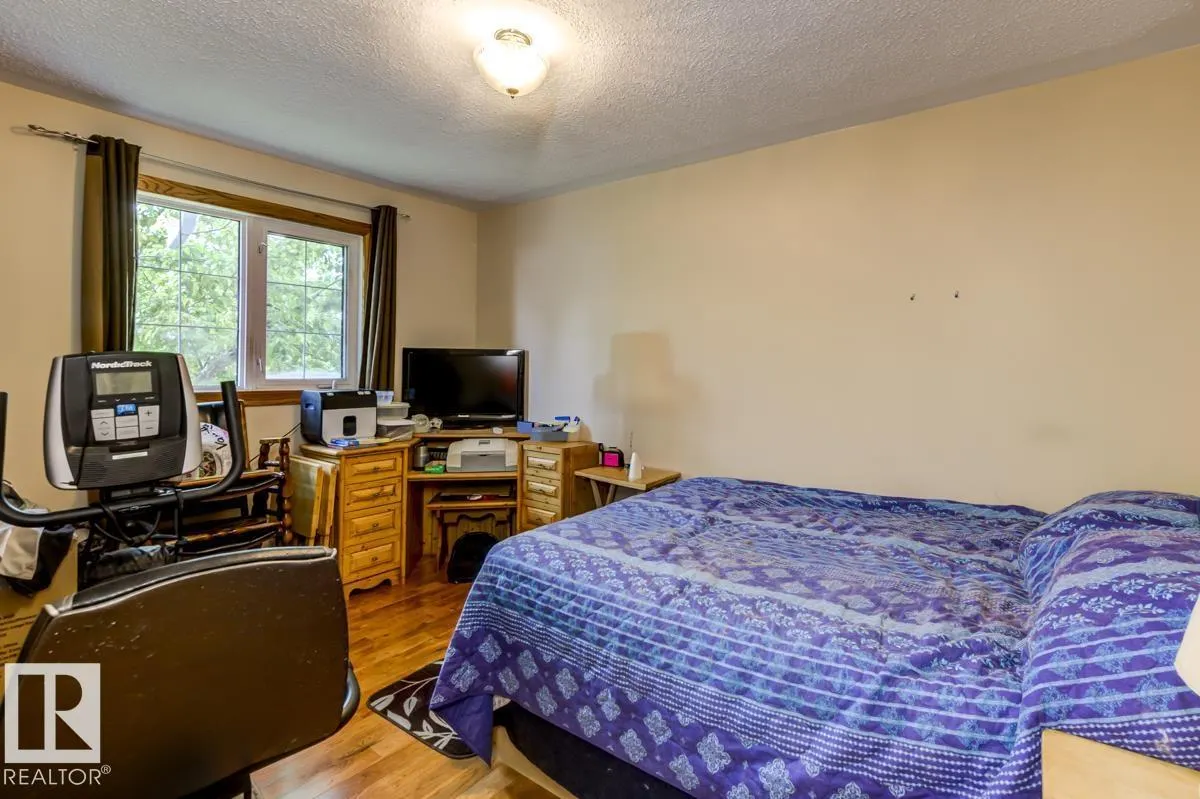 #70 54569 RGE ROAD 215