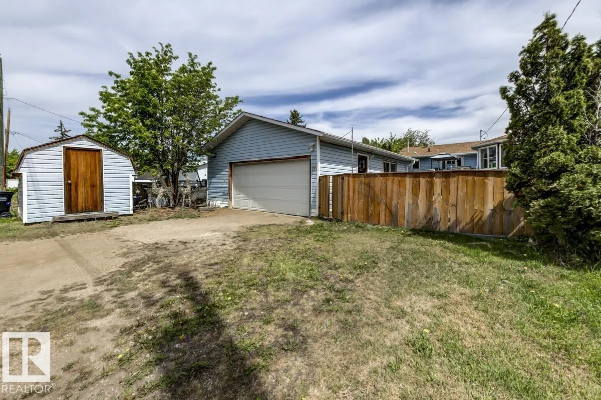 #70 54569 RGE ROAD 215