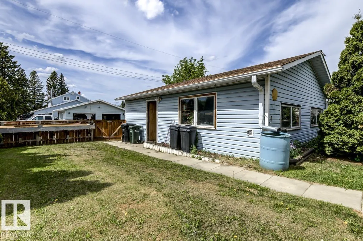 #70 54569 RGE ROAD 215