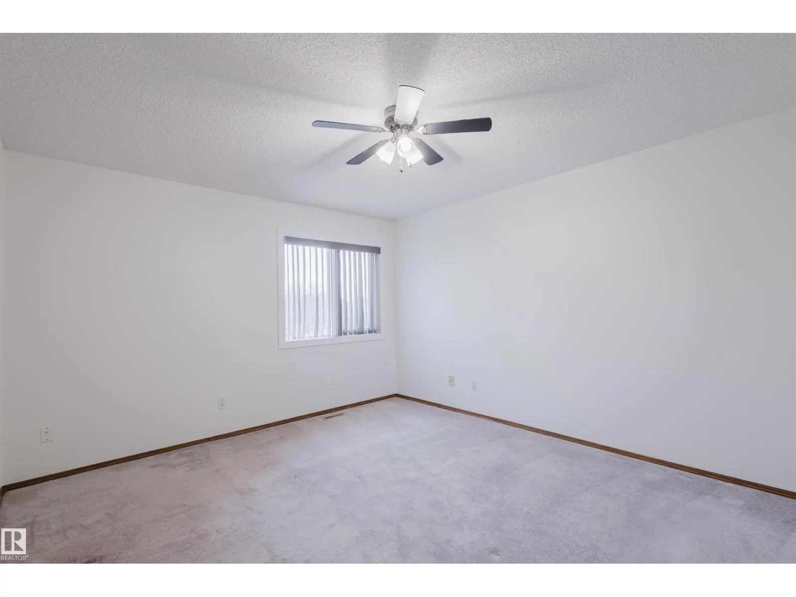 442 KLARVATTEN LAKE WD NW