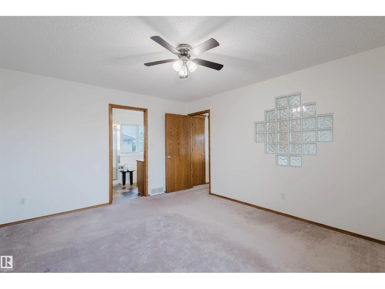 442 KLARVATTEN LAKE WD NW