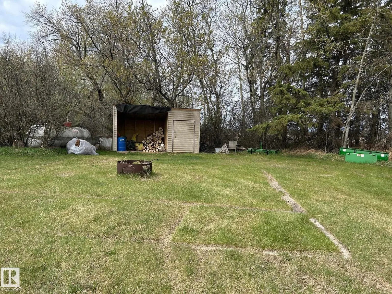 61101 Rge Rd 261