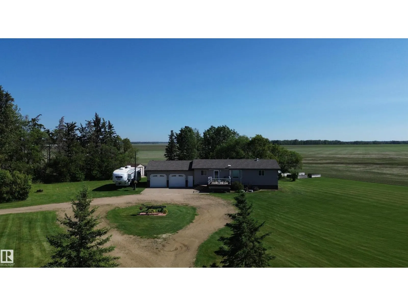 61101 Rge Rd 261