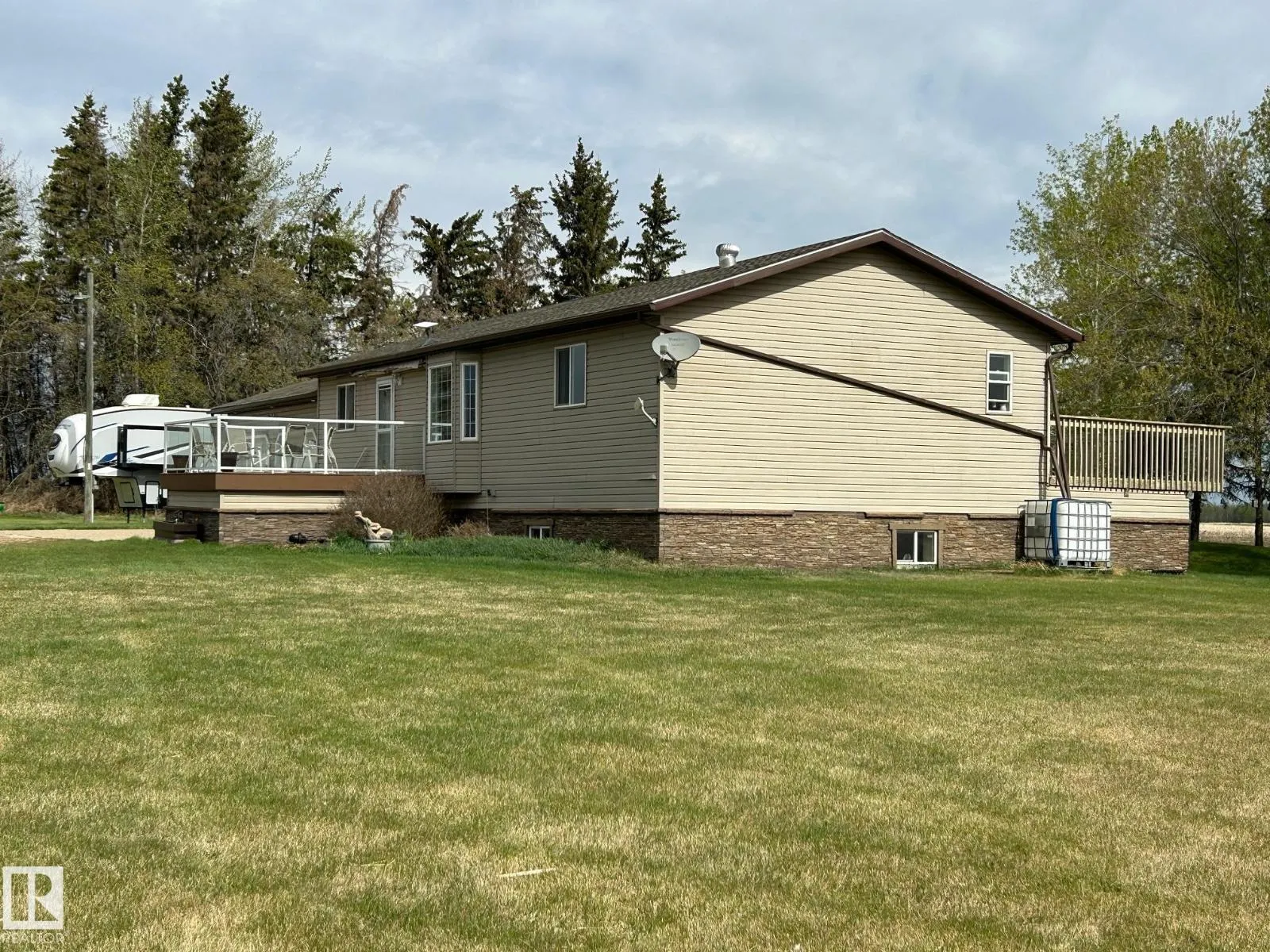 61101 Rge Rd 261