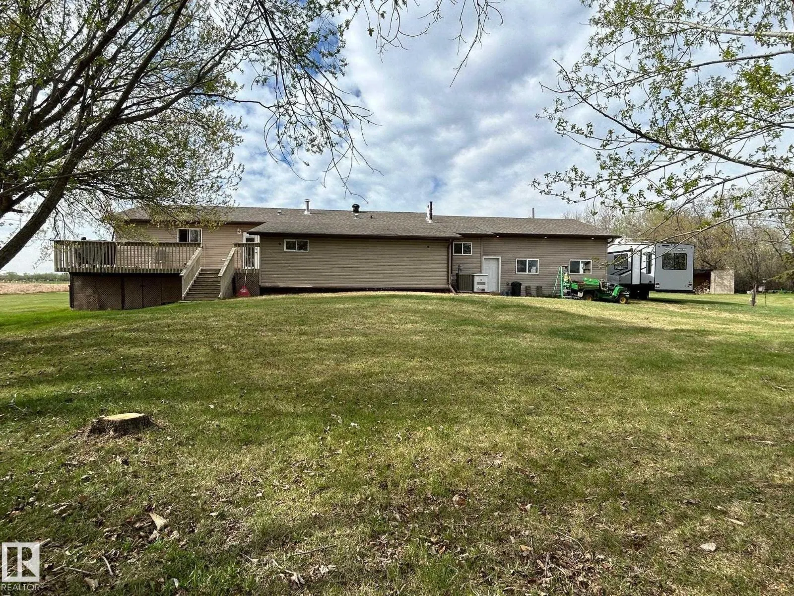 61101 Rge Rd 261