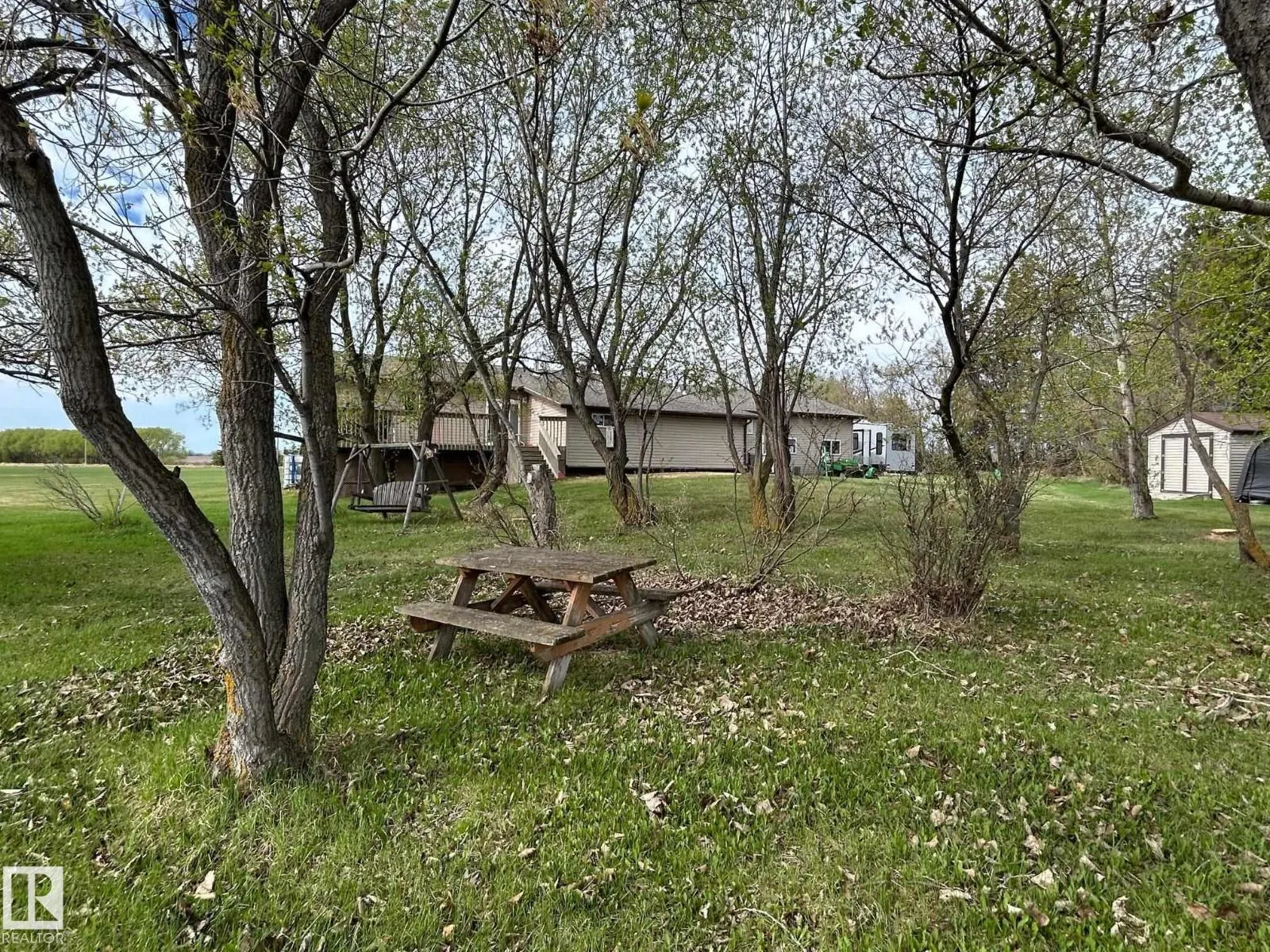 61101 Rge Rd 261