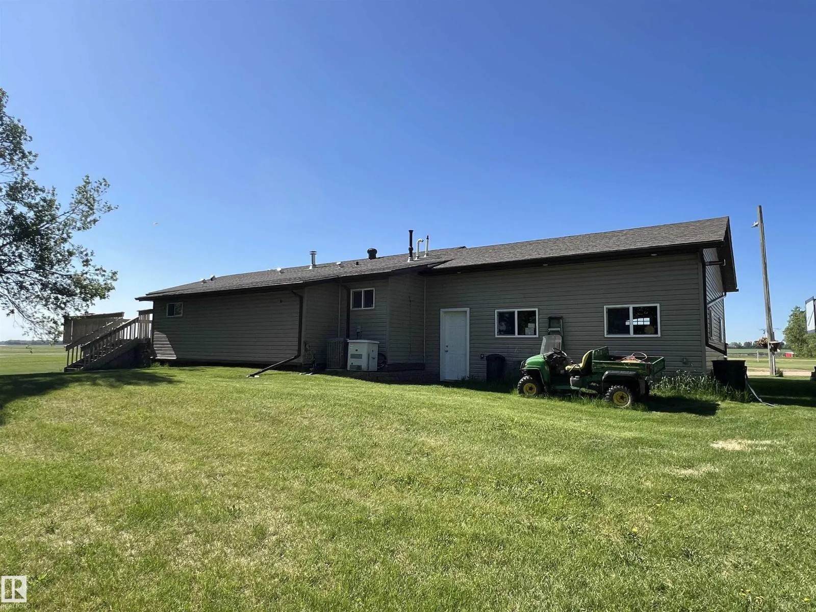 61101 Rge Rd 261