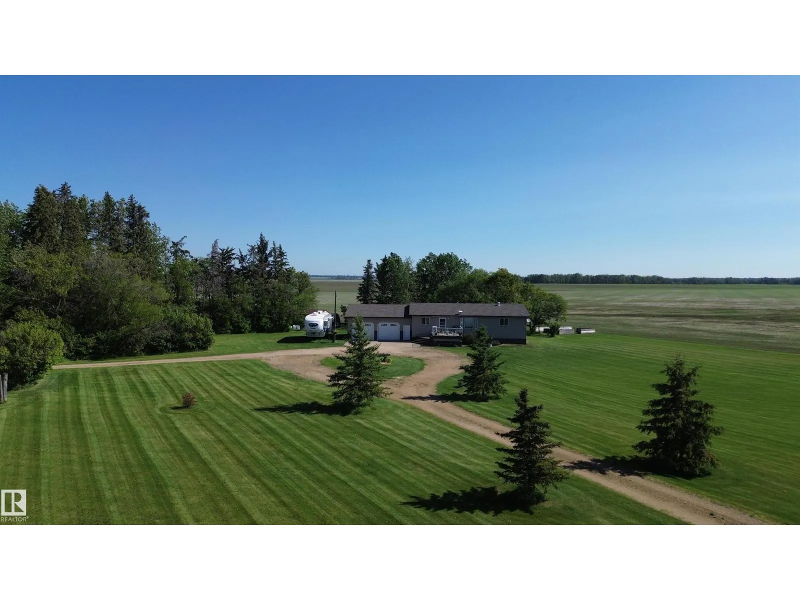 61101 Rge Rd 261