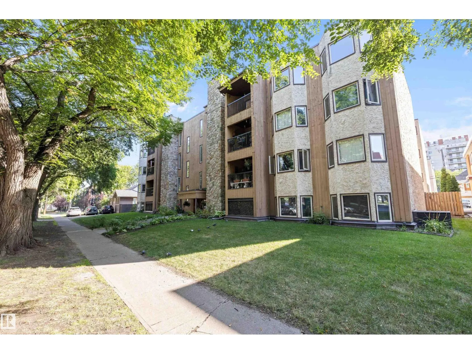 #307 10171 119 ST NW