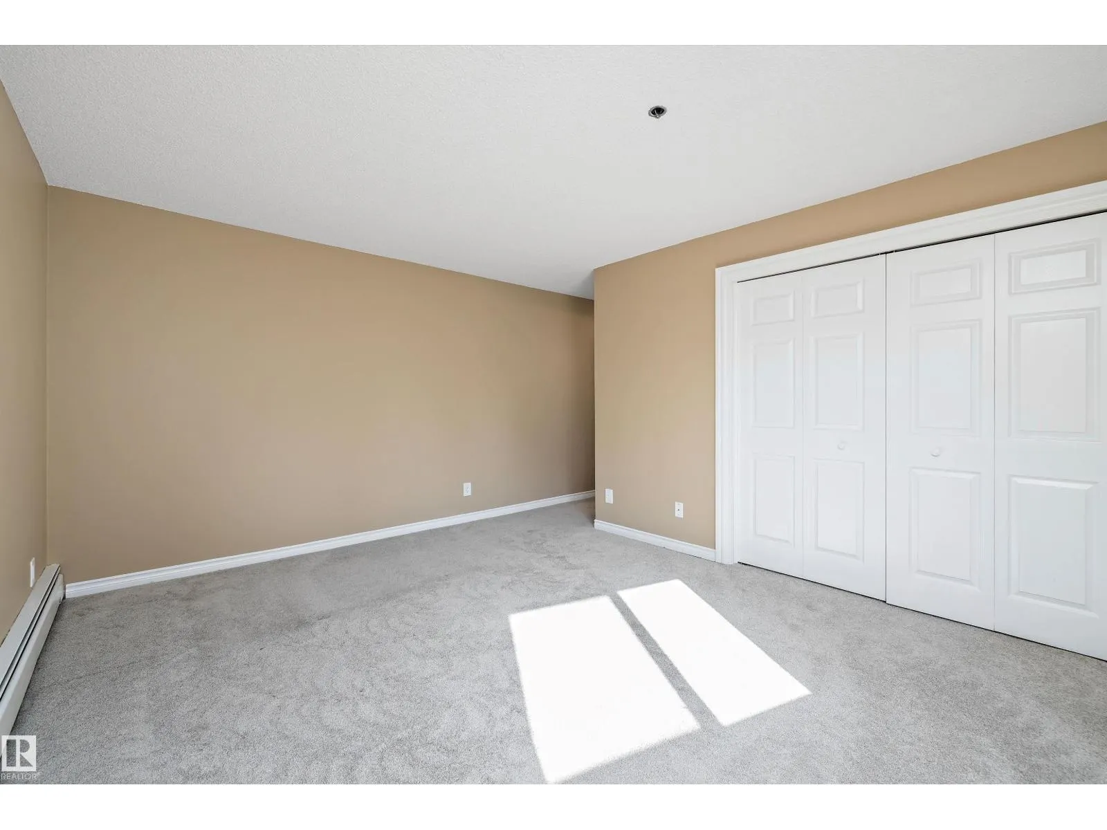 #307 10171 119 ST NW
