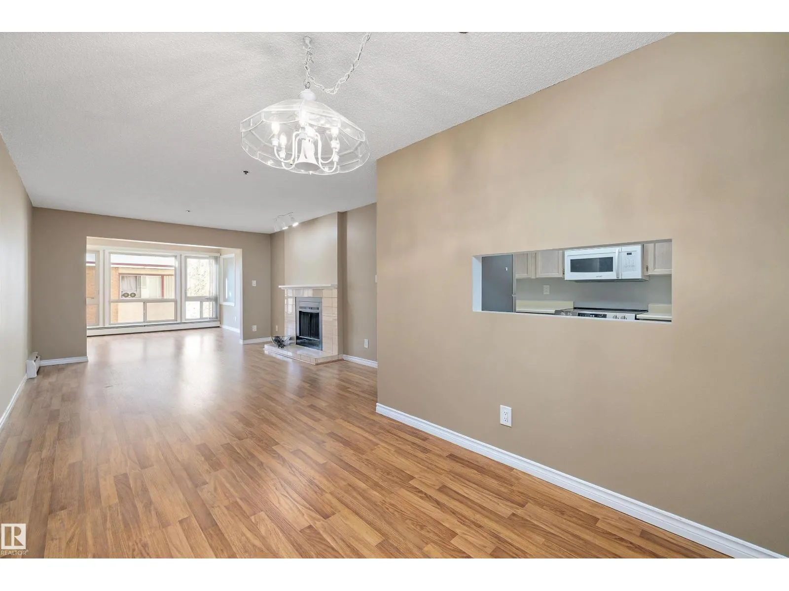 #307 10171 119 ST NW
