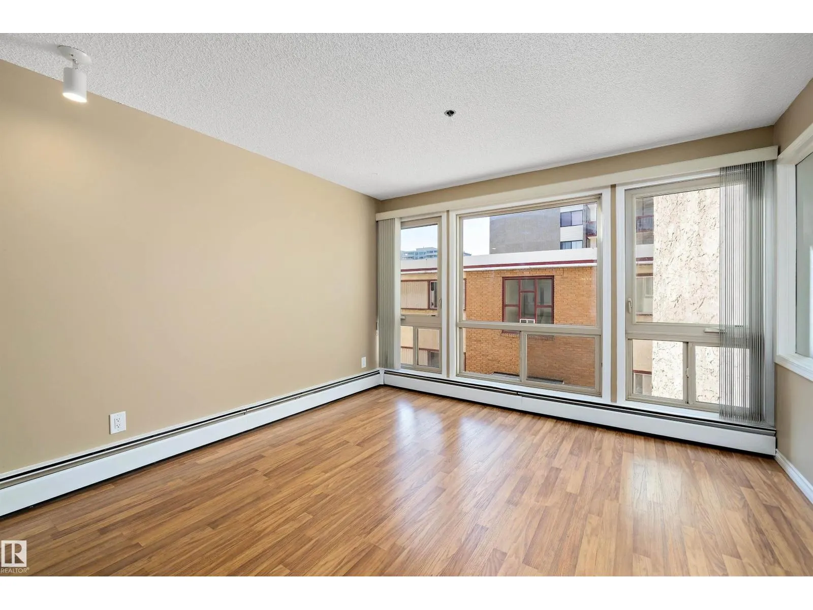 #307 10171 119 ST NW