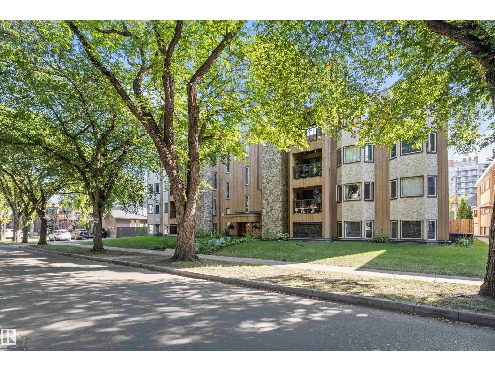 #307 10171 119 ST NW