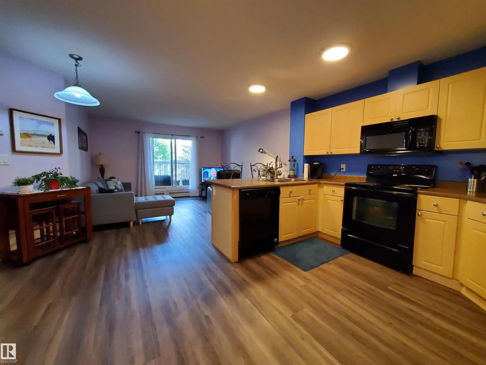 #109 4403 23 ST NW