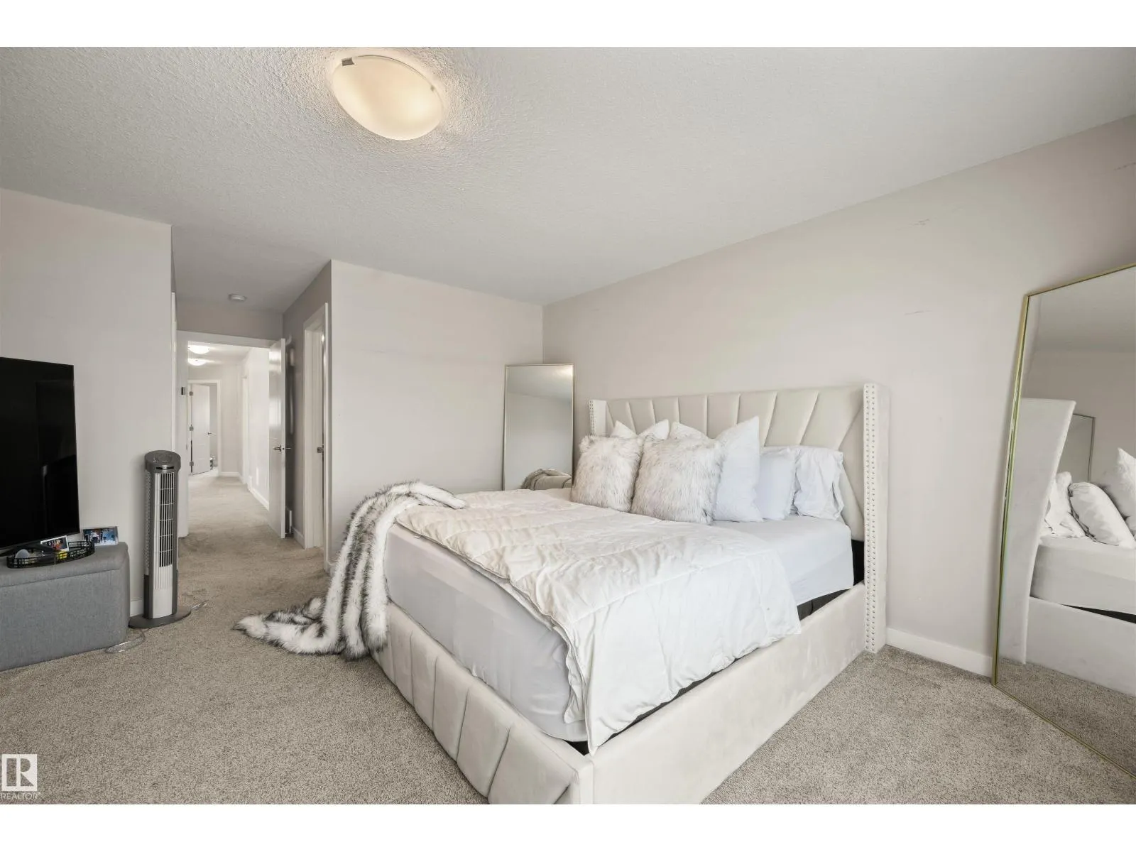 6014 171 AV NW