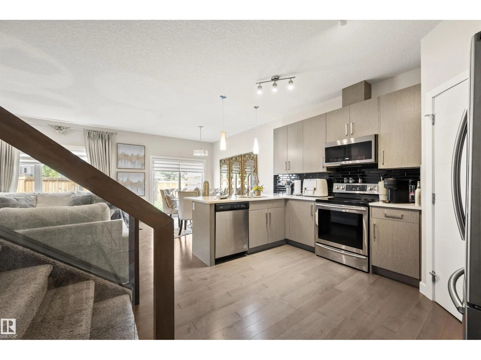 6014 171 AV NW