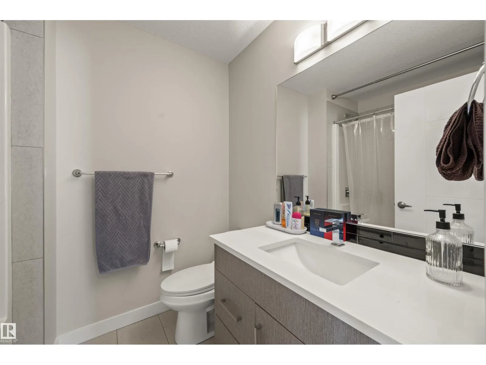 6014 171 AV NW