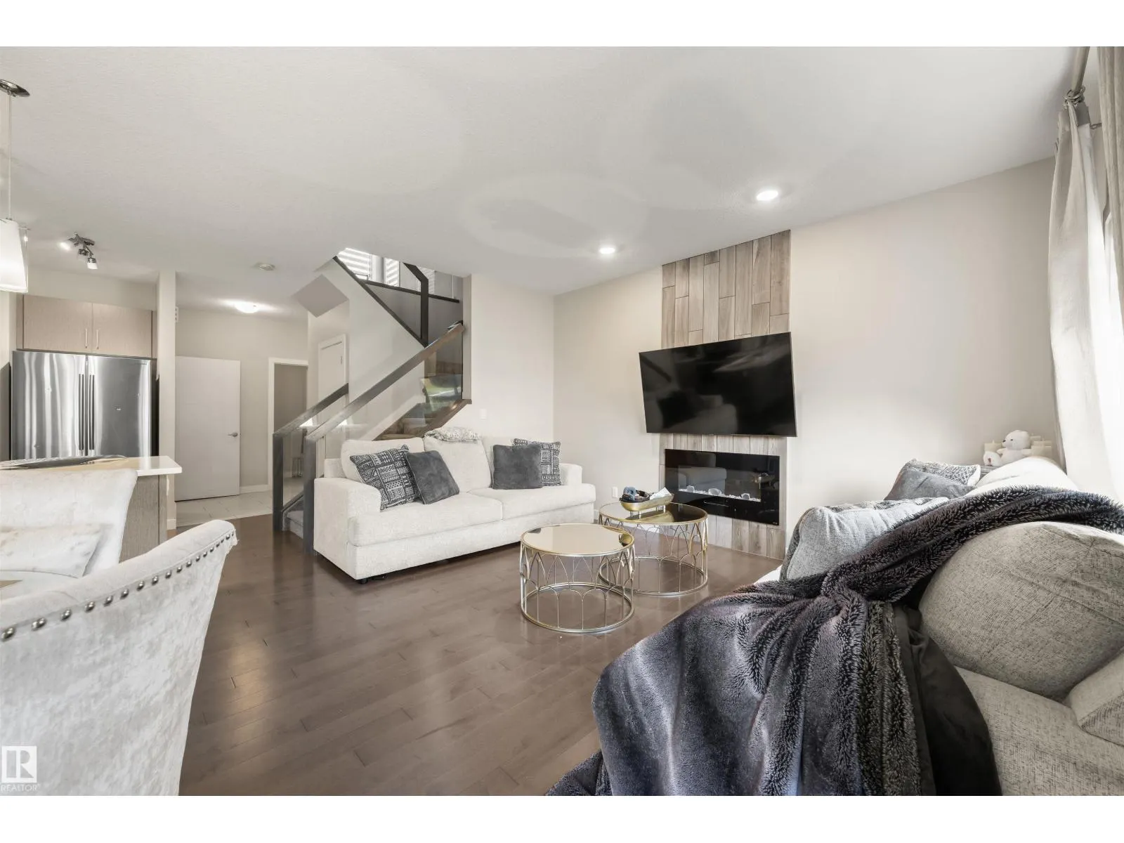 6014 171 AV NW
