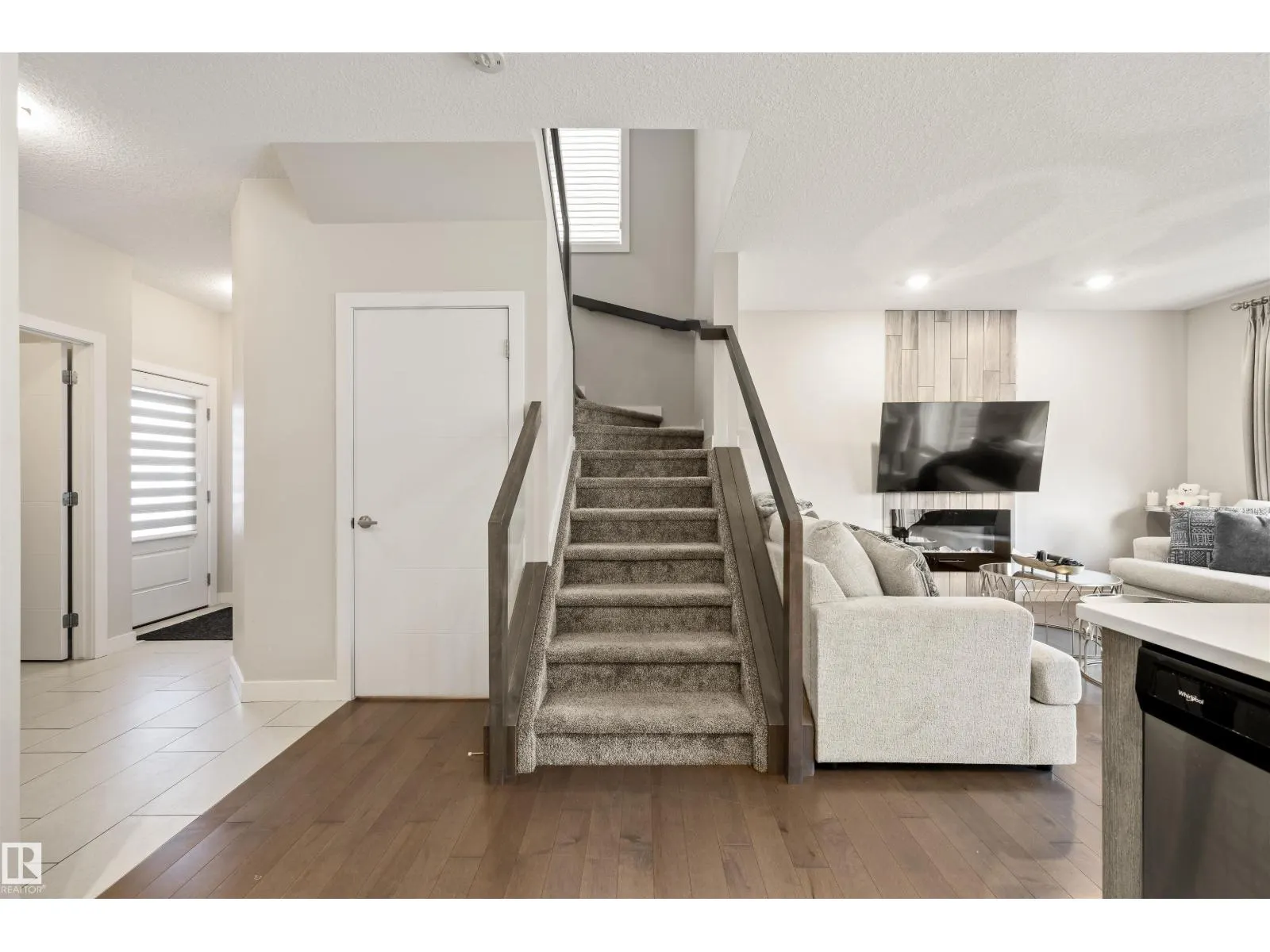 6014 171 AV NW