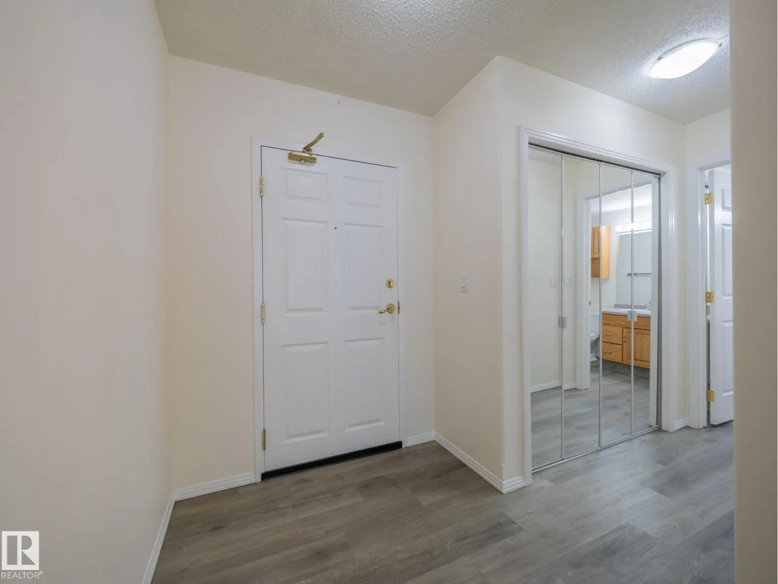 #218 9730 174 ST NW