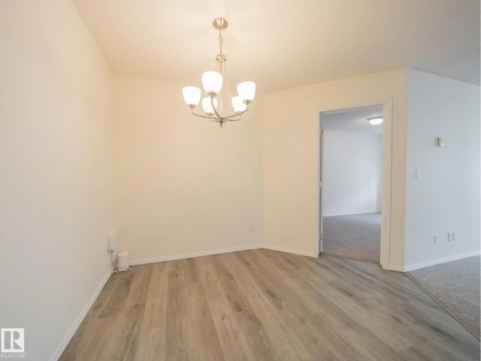 #218 9730 174 ST NW
