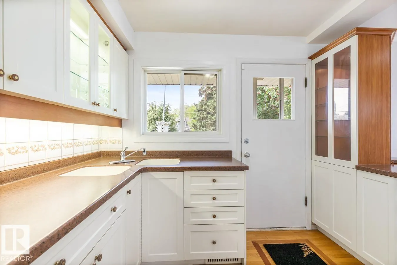 10926 117 ST NW