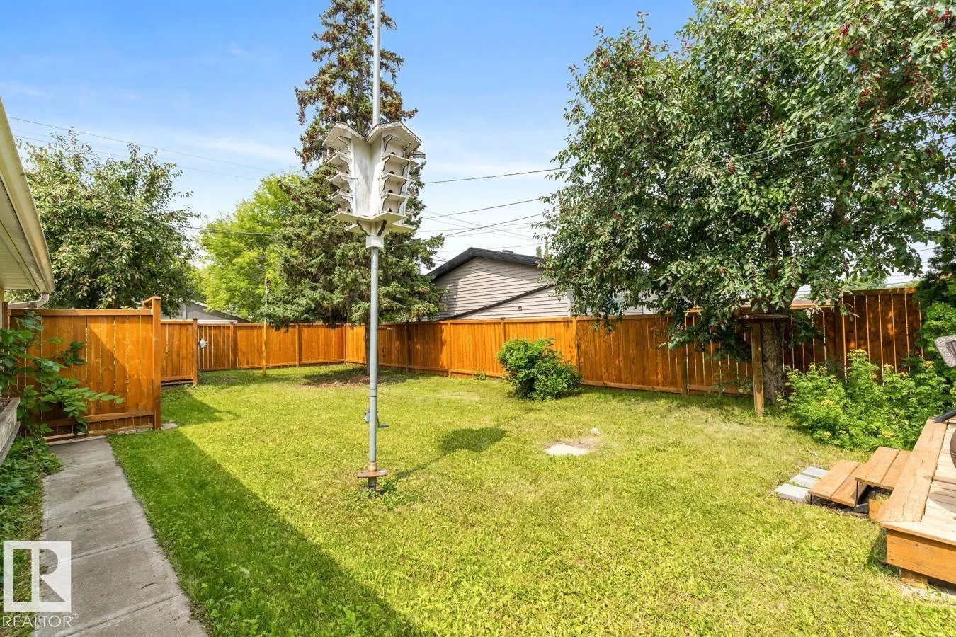10926 117 ST NW
