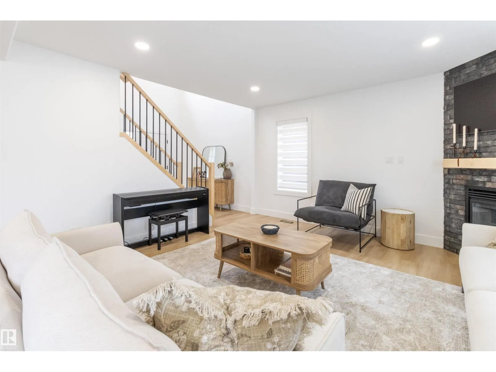 1063 FOXWOOD CR