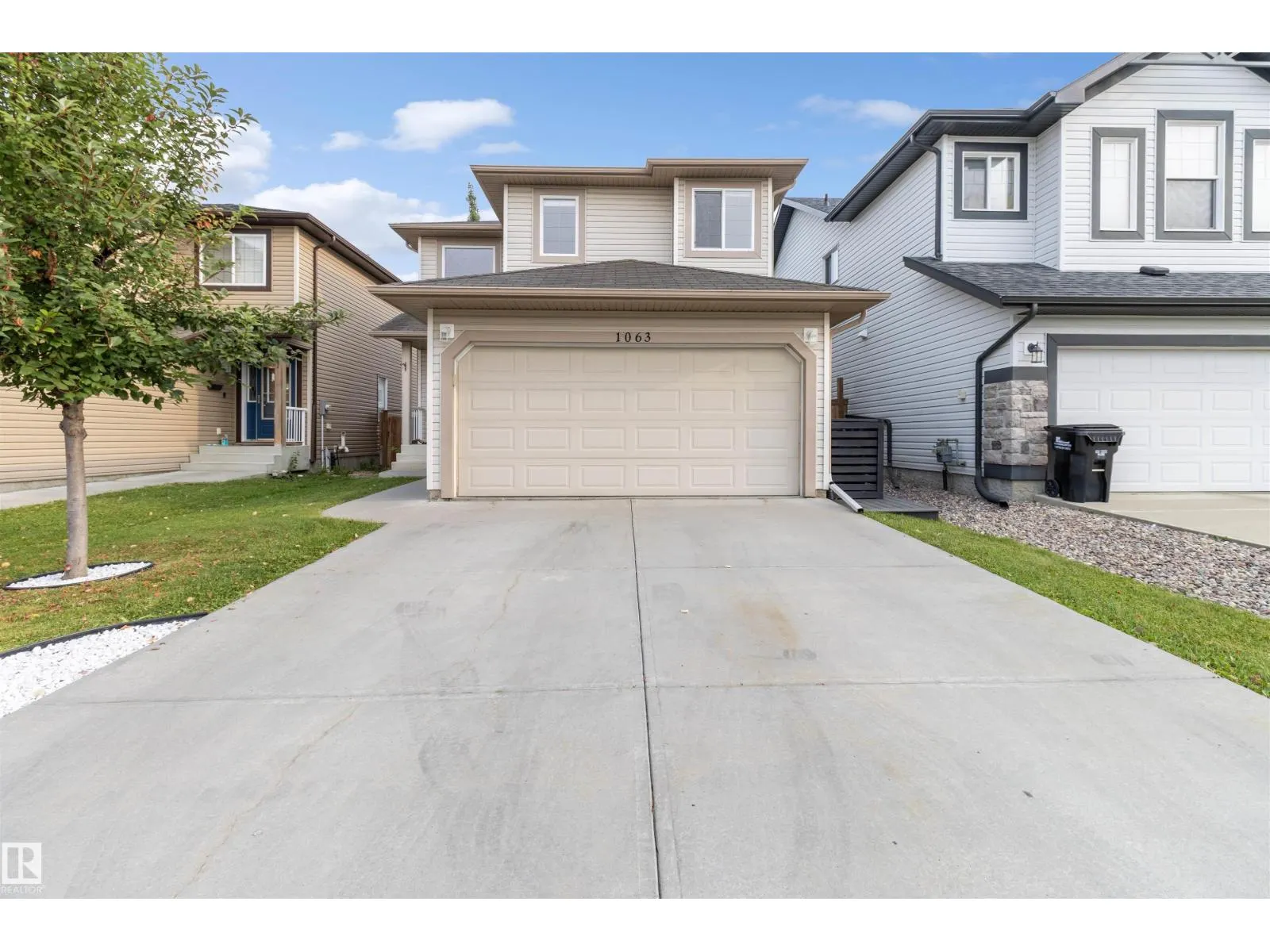 1063 FOXWOOD CR