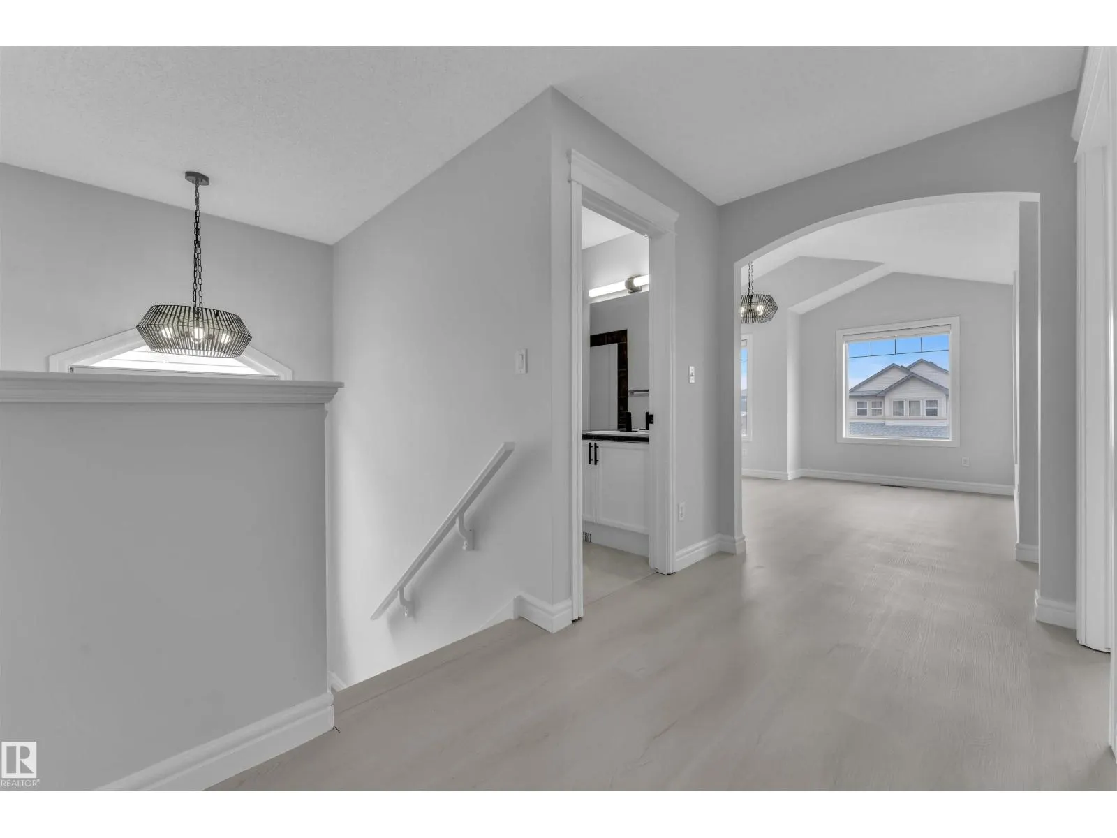 4110 157A AV NW