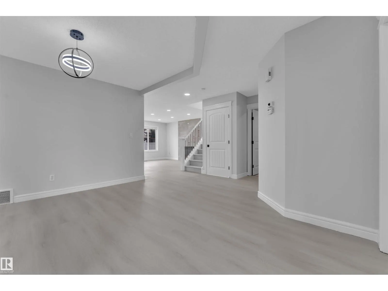 4110 157A AV NW