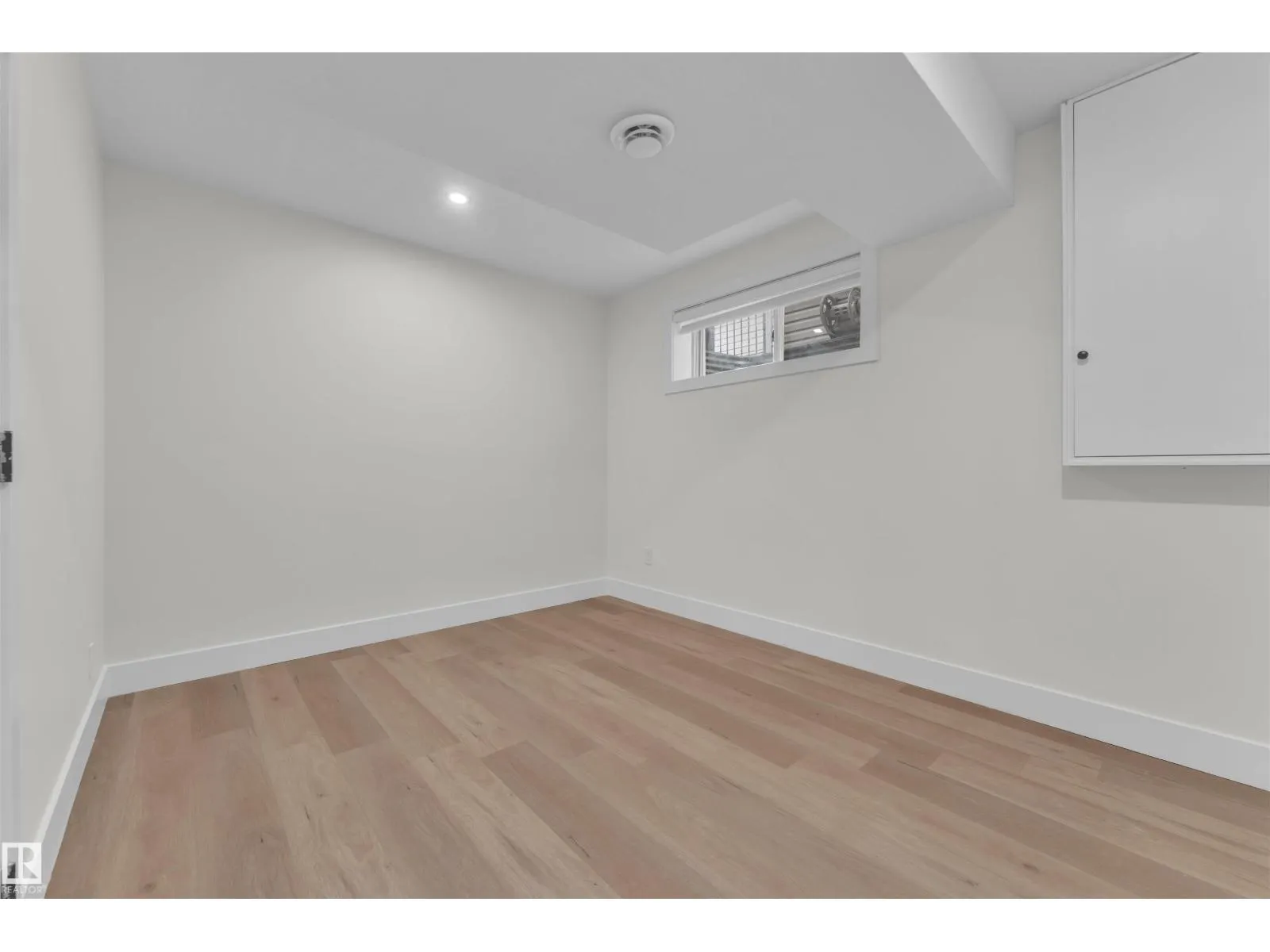 4110 157A AV NW