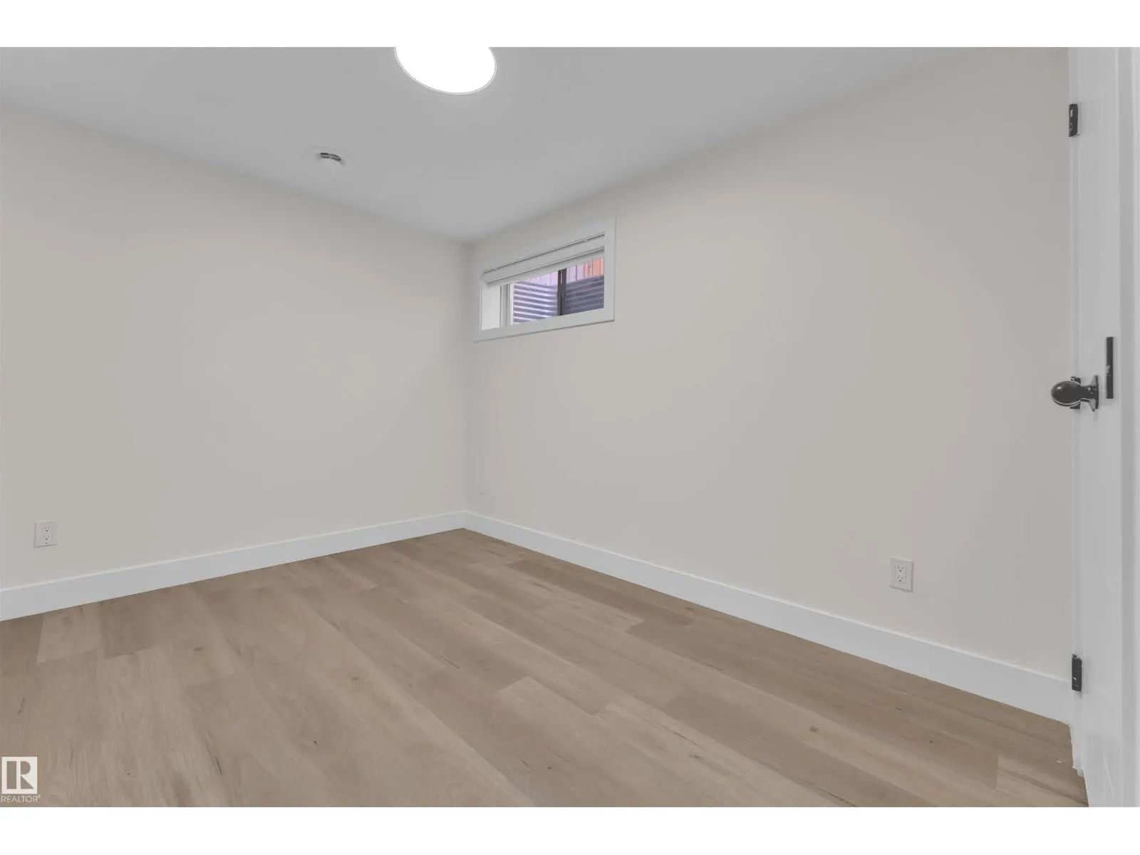 4110 157A AV NW