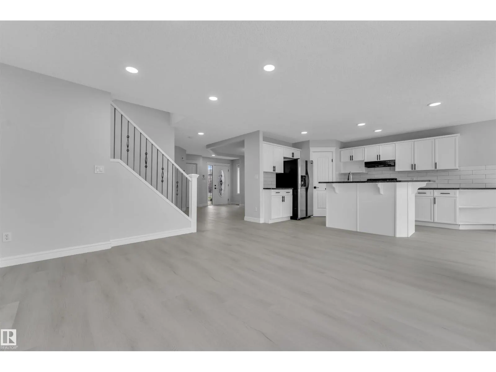 4110 157A AV NW