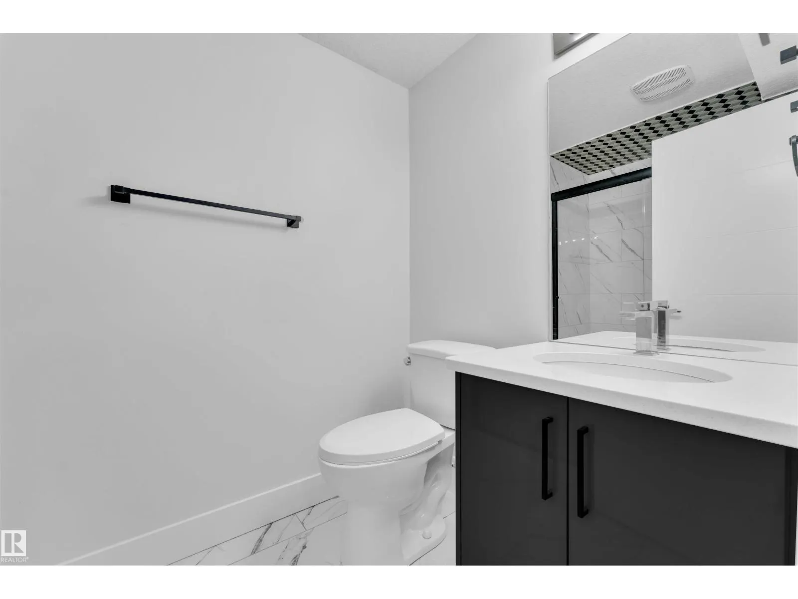 4110 157A AV NW